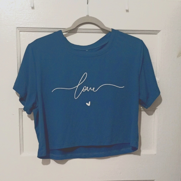 ❤️🌊Teal Blue Love Crop Top T-shirt Tee EUC Medium - Picture 1 of 5